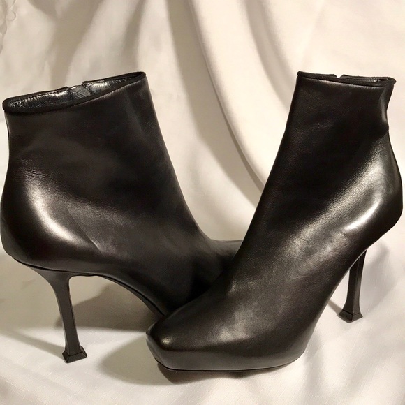 Donna Karan Collection / Leather Bootie / NWOT/💜HP💜 - Picture 8 of 8